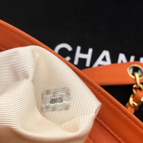 ❌SOLD!!Chanel CC Gorgeous Orange Leather Chain Bag - Picture 7 of 7